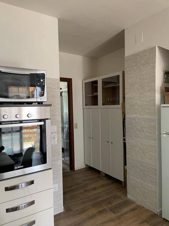 Tenna Lake Apartment Ischia Red מראה חיצוני תמונה